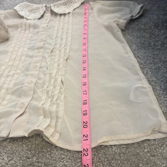 SOLD 90's Forever 21 Cream Sheer Short Sleeve Blouse with Lace Collar  Size L - Picture 5 of 8